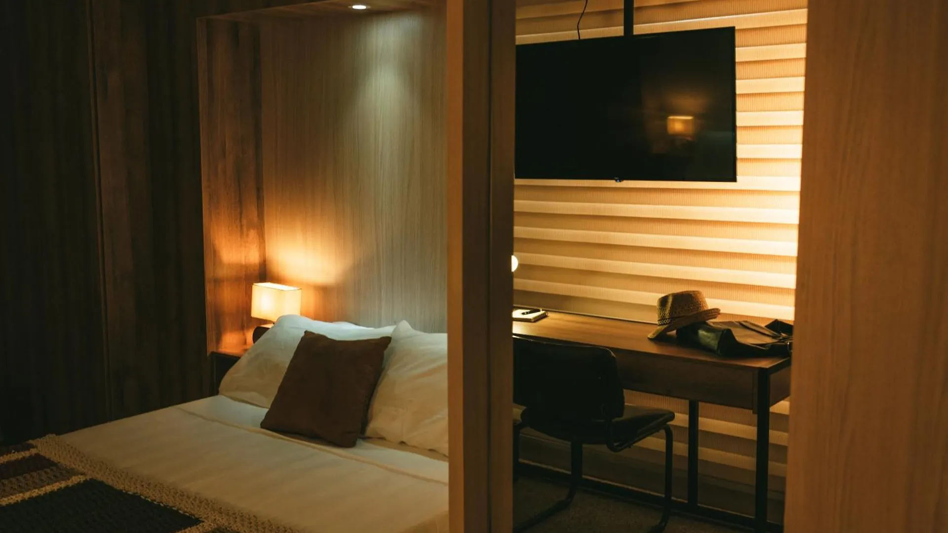 Hotel Drb Suites Cali